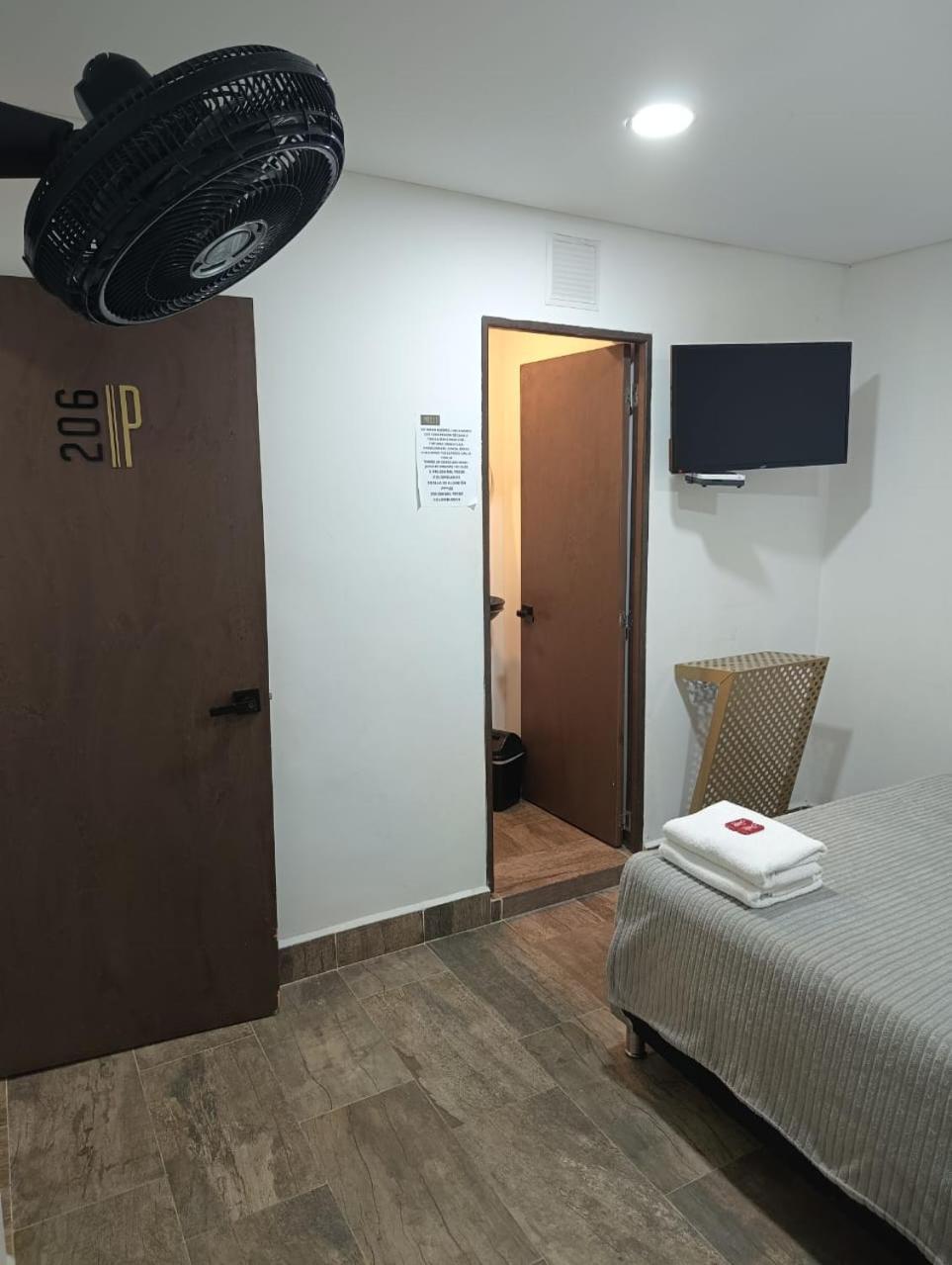 Hotel Prestige メデジン エクステリア 写真
