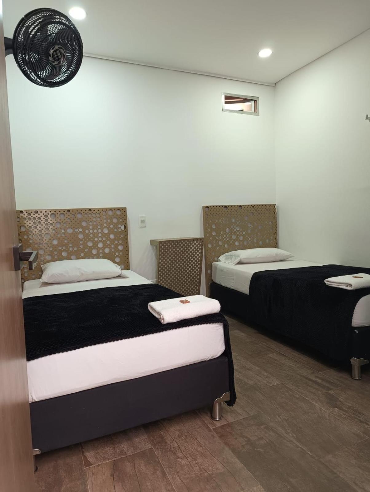 Hotel Prestige メデジン エクステリア 写真